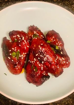A picture of Honey Chilli Chicken Wings.