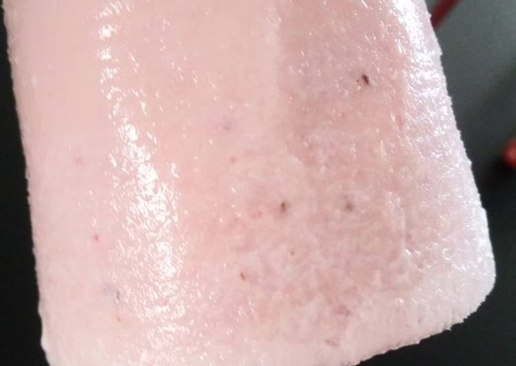 Paletas de hielo de fresa