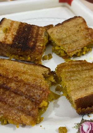 A picture of Leftover Nutrela grilled sandwich.