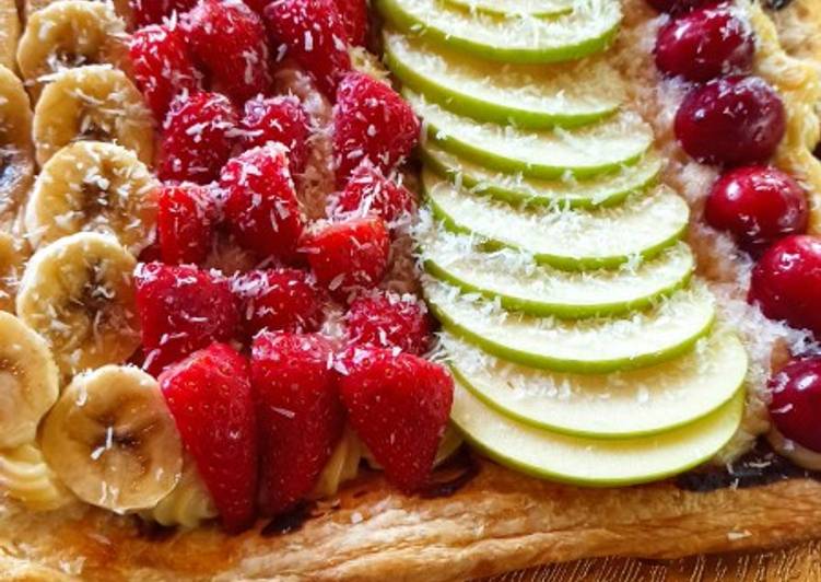 Tarta frutas con chocolate y crema pastelera
