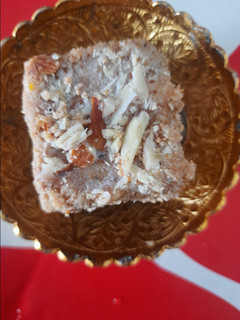 અડદિયા પાક (Adadiya Paak Recipe In Gujarati) રેસીપી મુખ્ય ફોટો