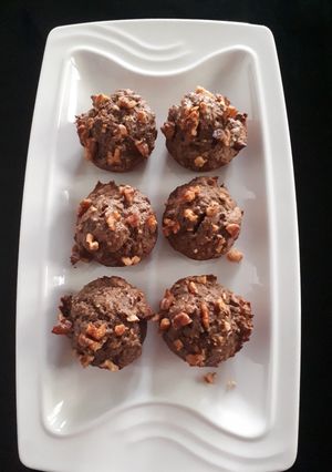 A picture of Oatmeal banana muffins.