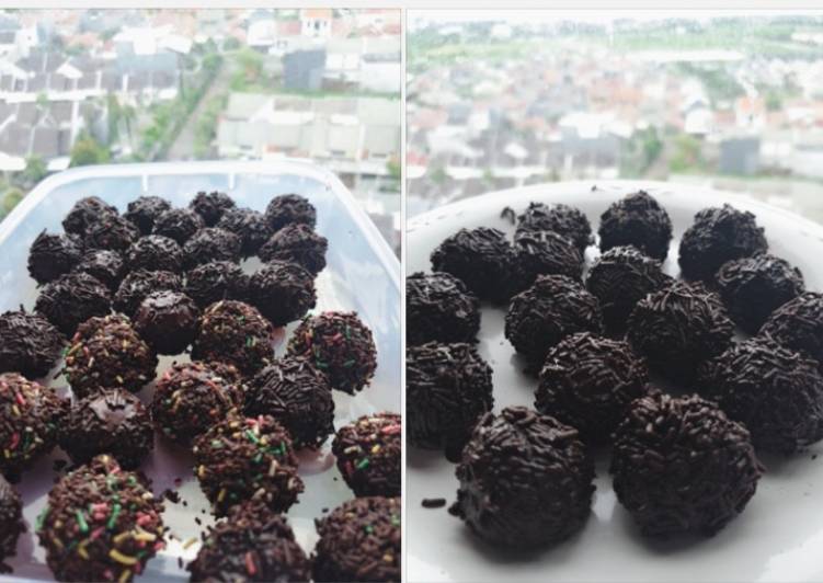 Bola bola coklat regal