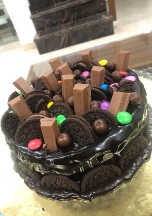 A picture of Overloaded Chocolate Cake.