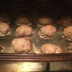 A picture of Pork and apple koftas .
