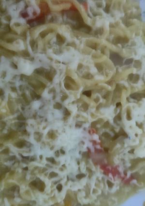 वेज चीज़ मैगी (veg cheese maggi recipe in Hindi) रेसिपी मुख्य फोटो