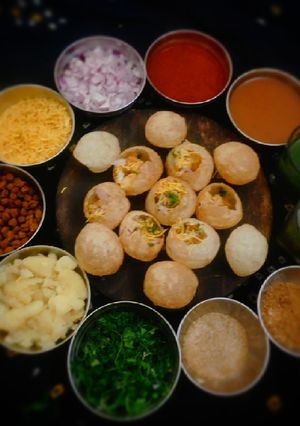 પેરી પેરી પાનીપુરી(Peri peri panipoori Recipe in Gujarati) રેસીપી મુખ્ય ફોટો