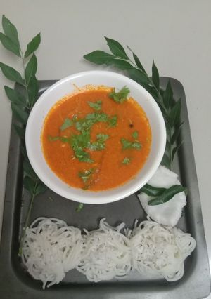 ઇડીઅપમ અને ટોમેટો કુરમાં (Idaliappam and Tometo Kurma Recipe In Gujarati) રેસીપી મુખ્ય ફોટો