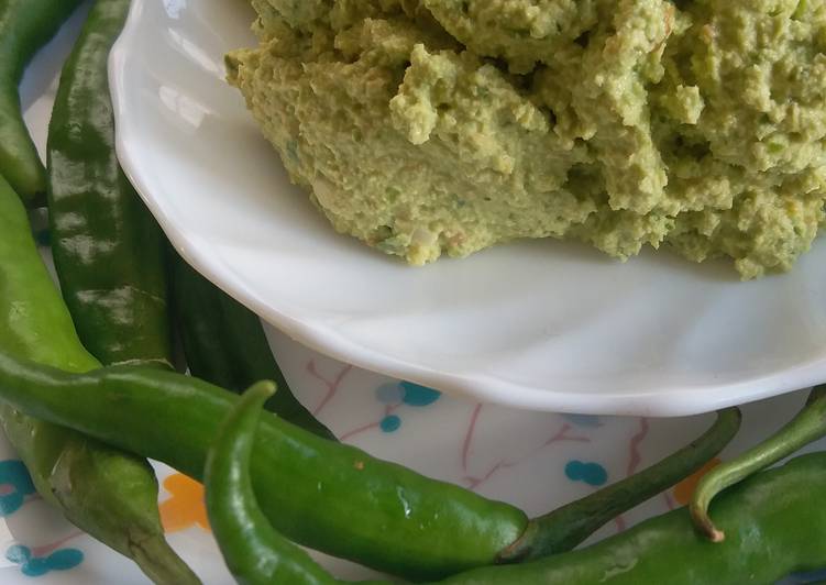 How to Make Homemade Green chilli peanut chutney