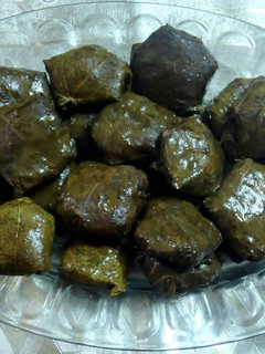 عکسی از دستور دلمه برگ مو