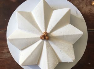 Une photo de Entremet vanille-caramel-spéculos