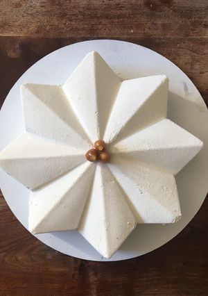 Une photo de Entremet vanille-caramel-spéculos