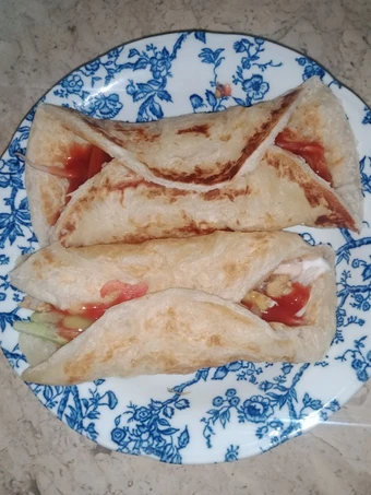 Easy Steps to Make Recipes Chicken paratha roll the So Delicious Tasty.