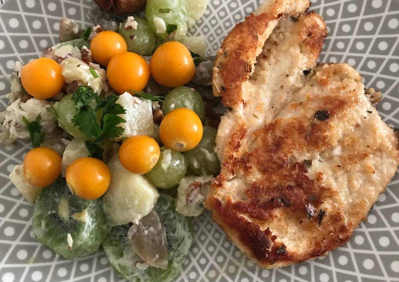 Filete de Pechuga de pollo con ensalada fresca a lo Carmelita