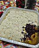 Apple berry crumble pie