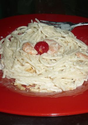 Una foto de Espagueti con camarones al coco