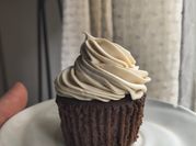 Una foto de bebidas merienda
