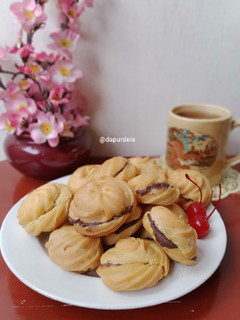 Foto resep Kue Sus/Soes Vla Coklat (2)