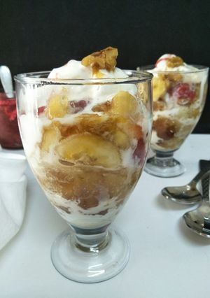 A picture of Banana caramel pudding Trifle.
