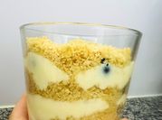 Una foto de postre en vaso