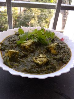 পালং পনির (Palak paneer recipe in Bengali) রেসিপির প্রধান ছবি