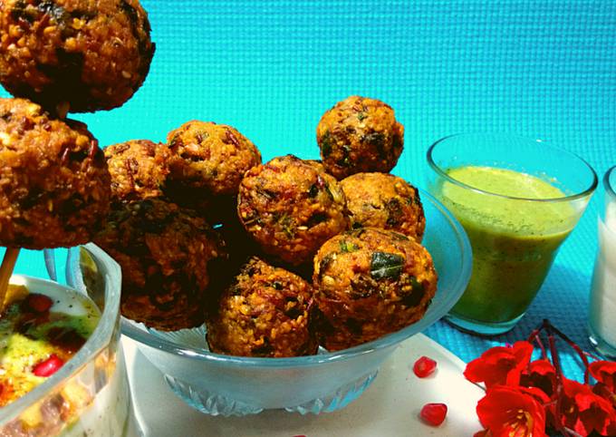 How to Prepare Homemade Healthy Palak Moong dal pakoda chaat