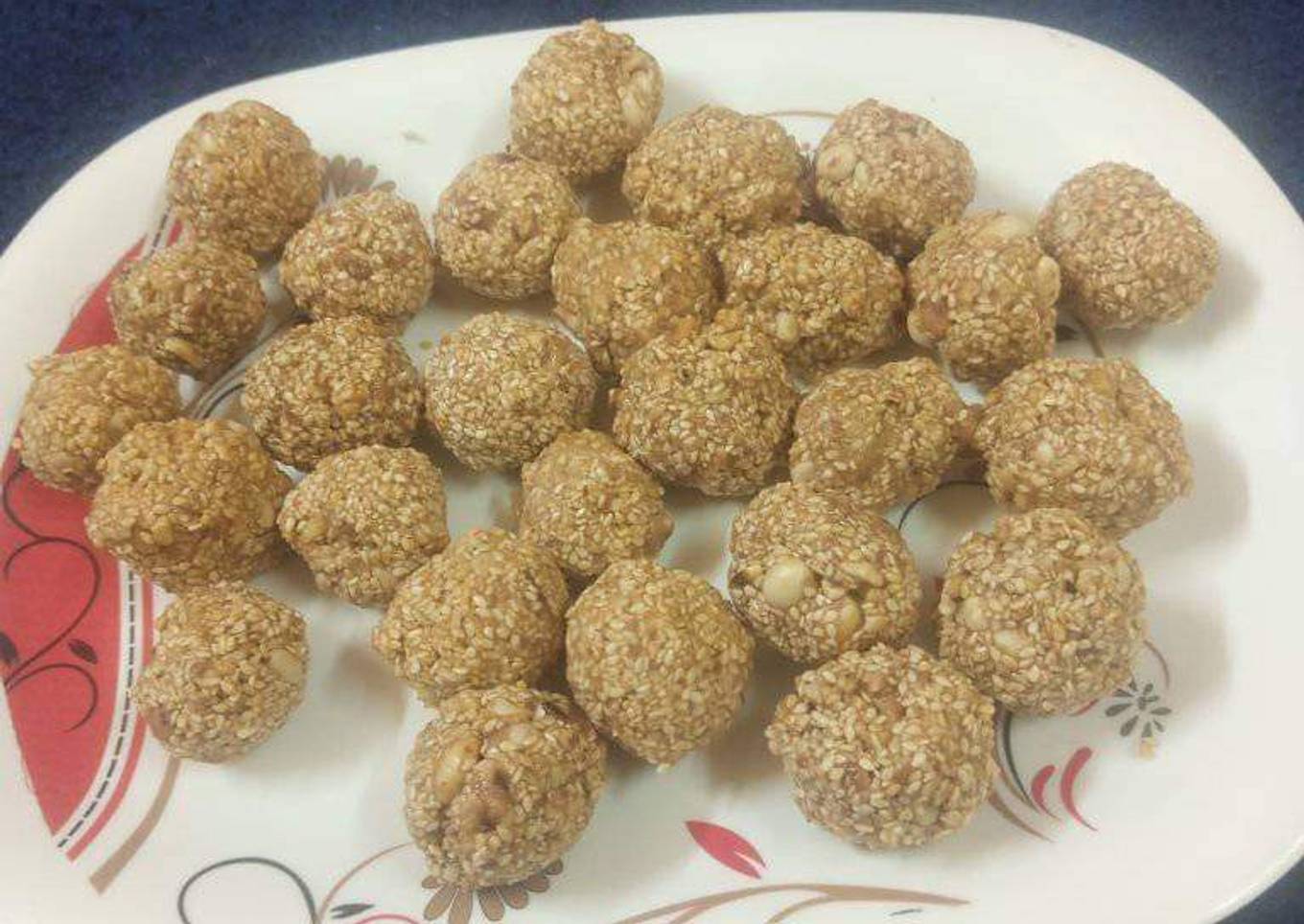 Til ke ladoo