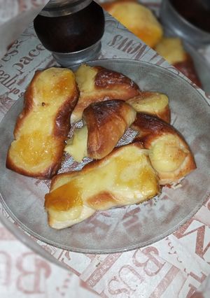 Una foto de Facturas hojaldradas con grasa
