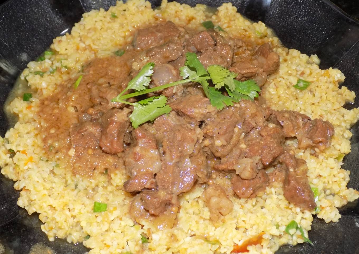 Cordero con trigo burgol en tajine