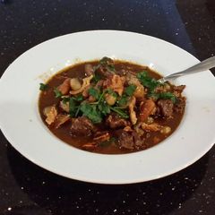 A picture of Beef Burgundy.