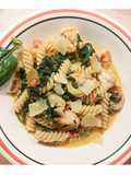 Fusilli aux scampis, tomates et épinards