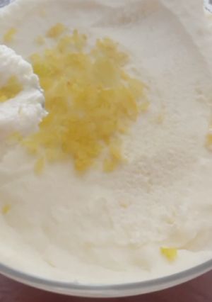 Una foto de Mousse de Limón - El Yantar Canarias