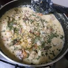 A picture of Chicken afghani gravy.
