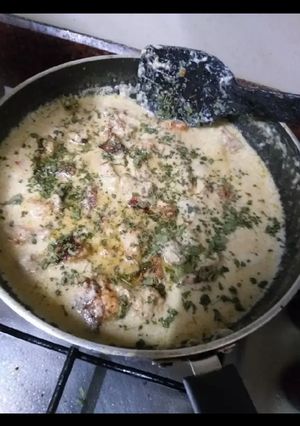 A picture of Chicken afghani gravy.