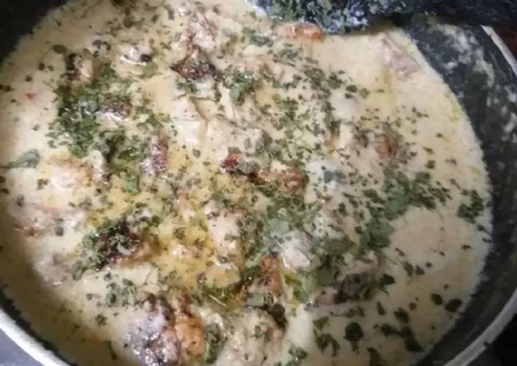 Chicken afghani gravy