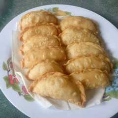รูปของ Pastel Renyah isi Soun Baso
