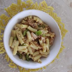 A picture of Chicken 🍗 macroni.