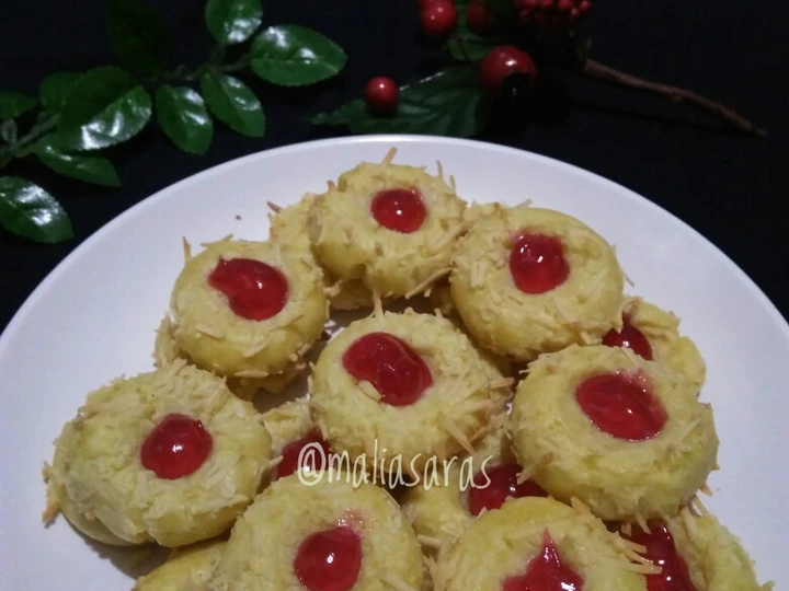 Easy Steps Prepare Recipes Thumbprint strawberry Cookies the So Delicious Make You Drink.