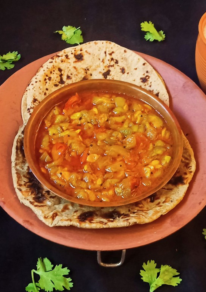 તુરીયા નું શાક (Turiya Sabji Recipe In Gujarati) રેસીપી મુખ્ય ફોટો