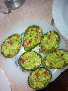 Una foto de Aguacates rellenos 2