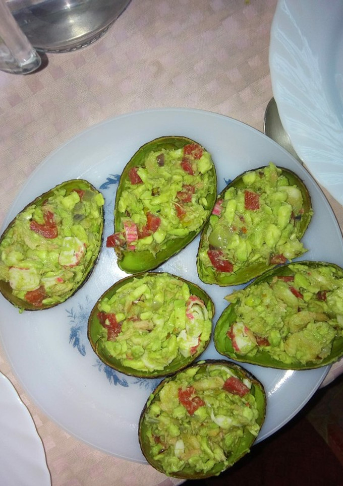 Una foto de Aguacates rellenos 2