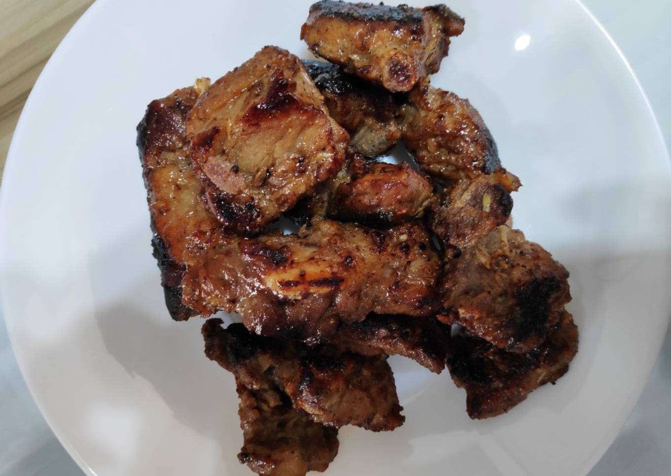 Iga babi panggang madu