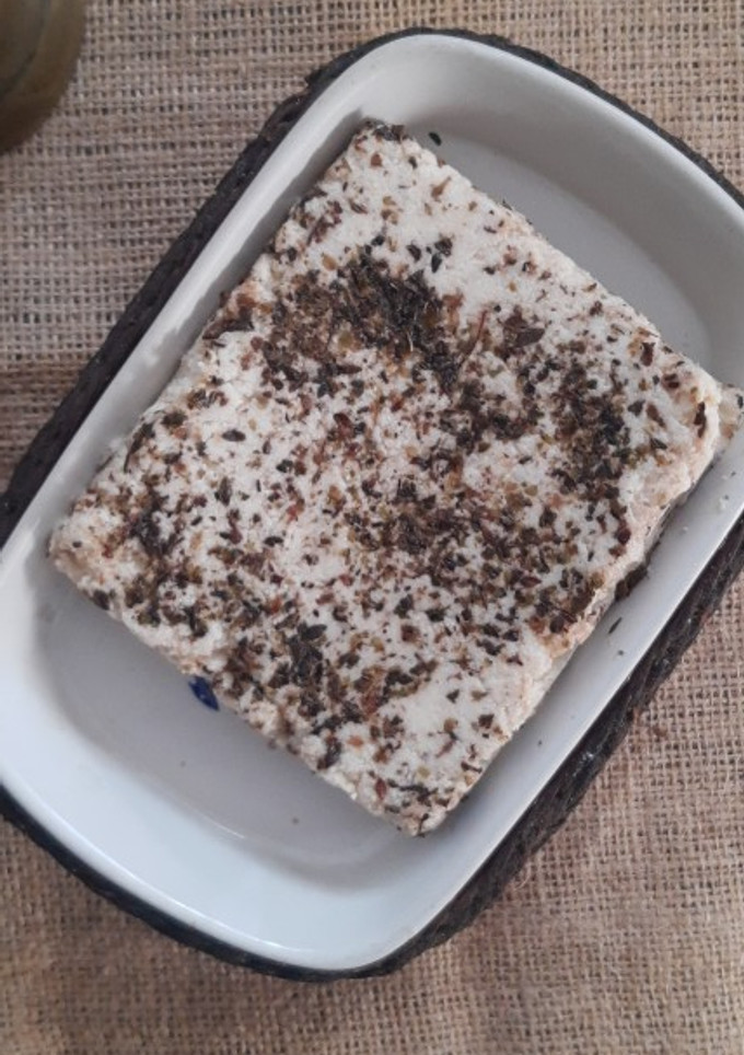Una foto de Untable vegano de soja (queso saborizado o manteca vegana)