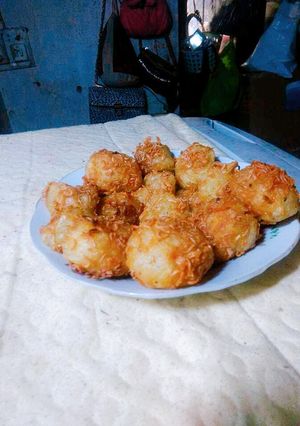Hình của món Mì gói bọc khoai tây chiên.