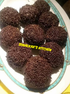 A picture of Magic Chocolate Balls🍫.