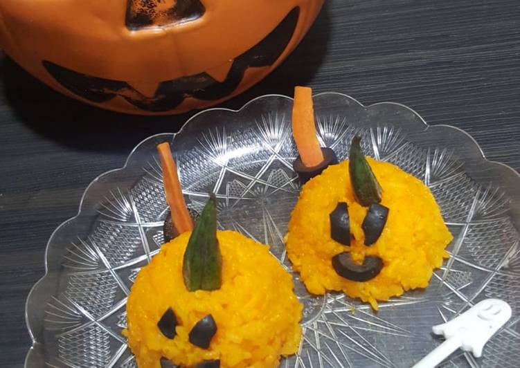 Steps to Prepare Super Quick Homemade Scary rice carrot balls