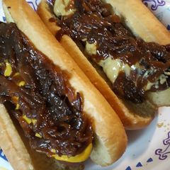 A picture of Caramelized Onions on Smoked Sausage.