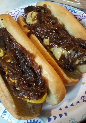 A picture of Caramelized Onions on Smoked Sausage.