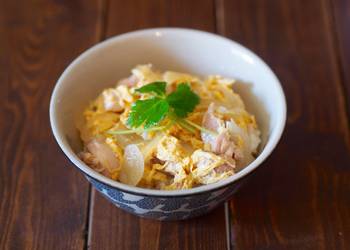 Easiest Way to Recipe Delicious Oyakodon Chicken and Egg Rice Bowl