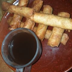 A picture of Spring rolls.